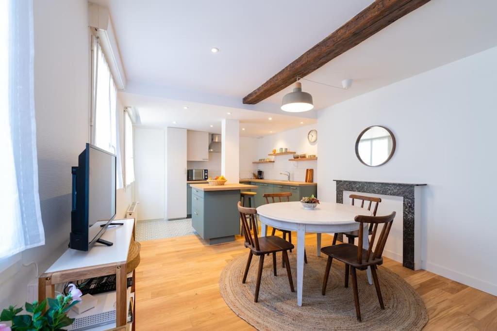 Appartement Meuse & Mono, En Hyper Centre Charleville-Mézières المظهر الخارجي الصورة