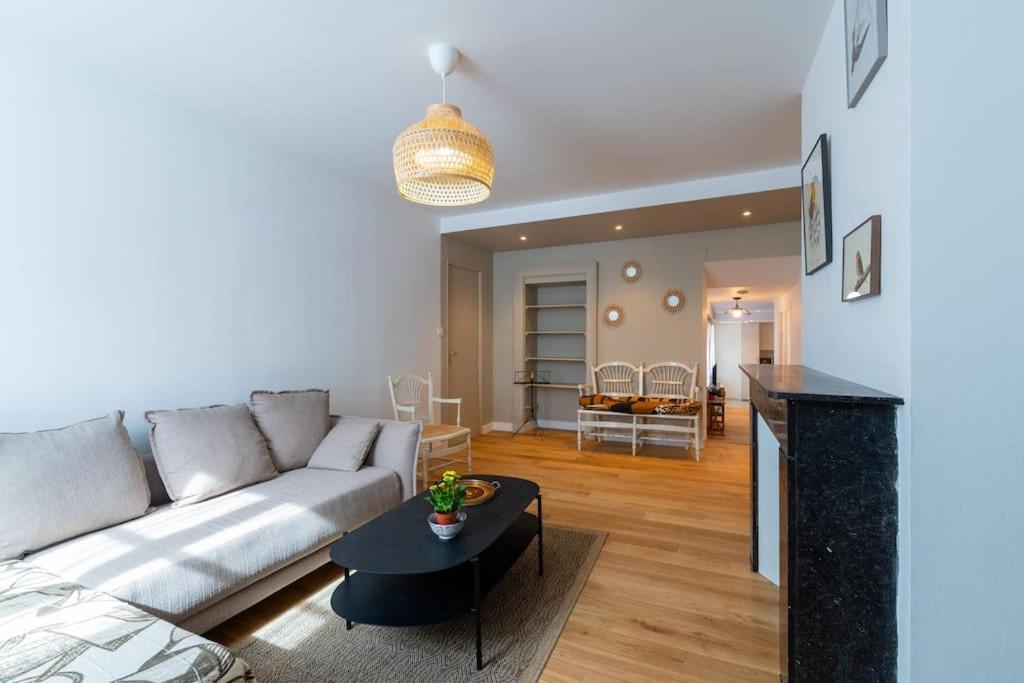 Appartement Meuse & Mono, En Hyper Centre Charleville-Mézières المظهر الخارجي الصورة