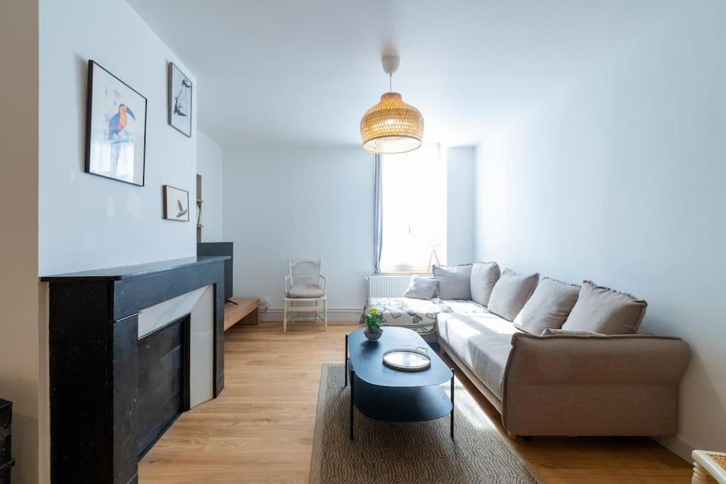 Appartement Meuse & Mono, En Hyper Centre Charleville-Mézières المظهر الخارجي الصورة